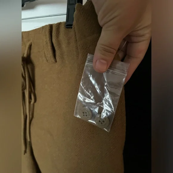 NWOT FREE PEOPLE Charli Wool Longline Cargo Shorts In Bronze Brown MRSP $148 - Picture 9 of 12